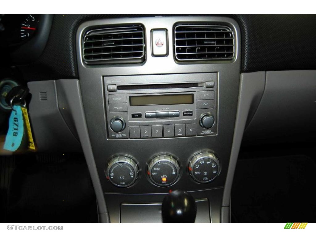 2007 Subaru Forester 2.5 XT Limited Controls Photo #38811876
