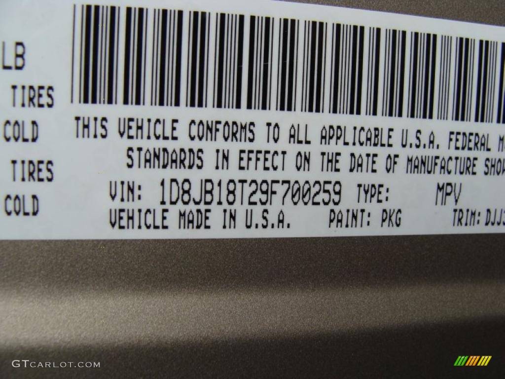 2009 Durango Limited Hybrid 4x4 - Light Sandstone Metallic / Dark Slate Gray/Light Slate Gray photo #17