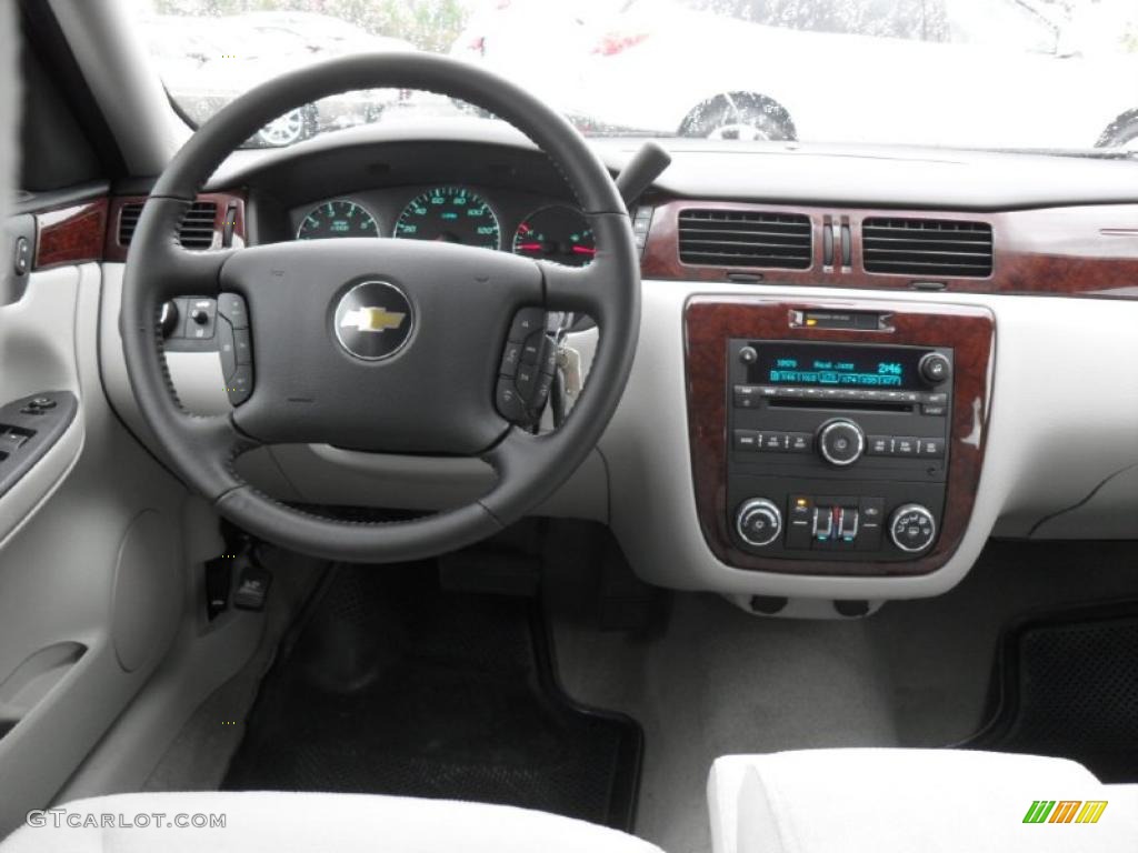 2011 Impala LT - Silver Ice Metallic / Gray photo #15