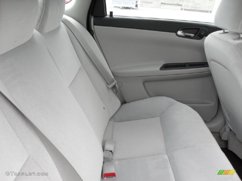 2011 Impala LT - Silver Ice Metallic / Gray photo #18
