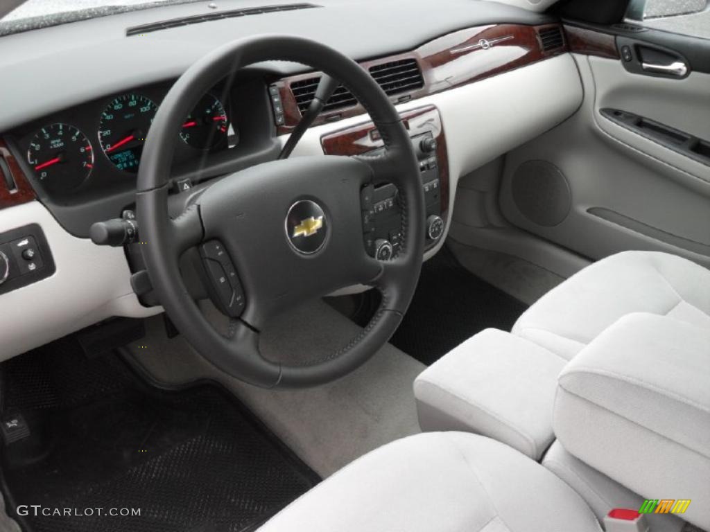 2011 Impala LT - Silver Ice Metallic / Gray photo #25