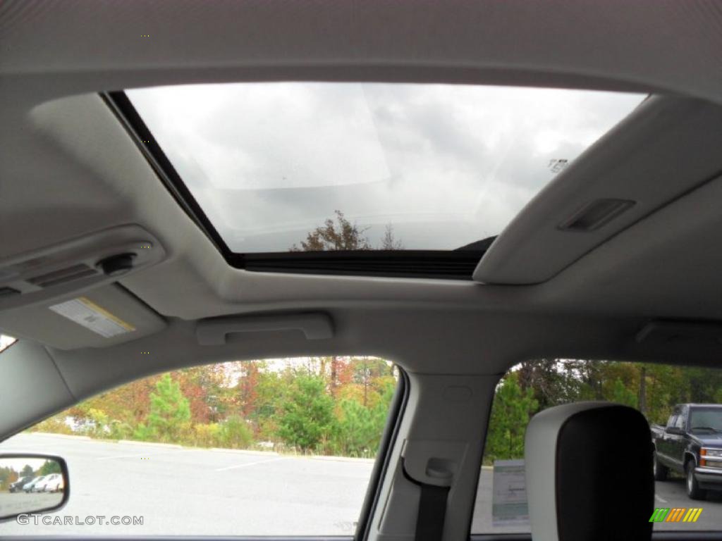 2011 Chevrolet Equinox LTZ Sunroof Photo #38814120