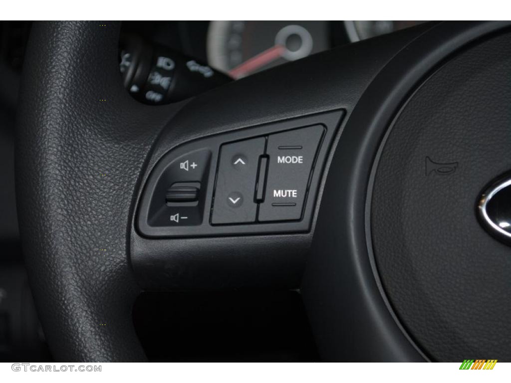 2011 Kia Forte EX 5 Door Controls Photo #38814652