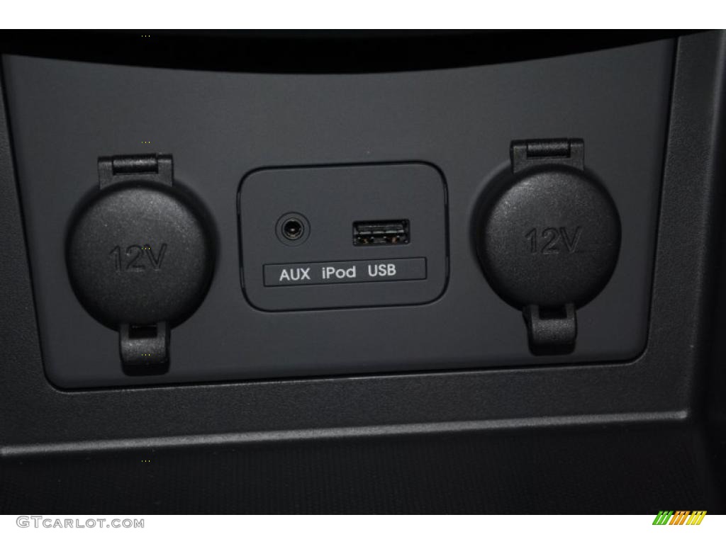 2011 Kia Forte EX 5 Door Controls Photo #38814784