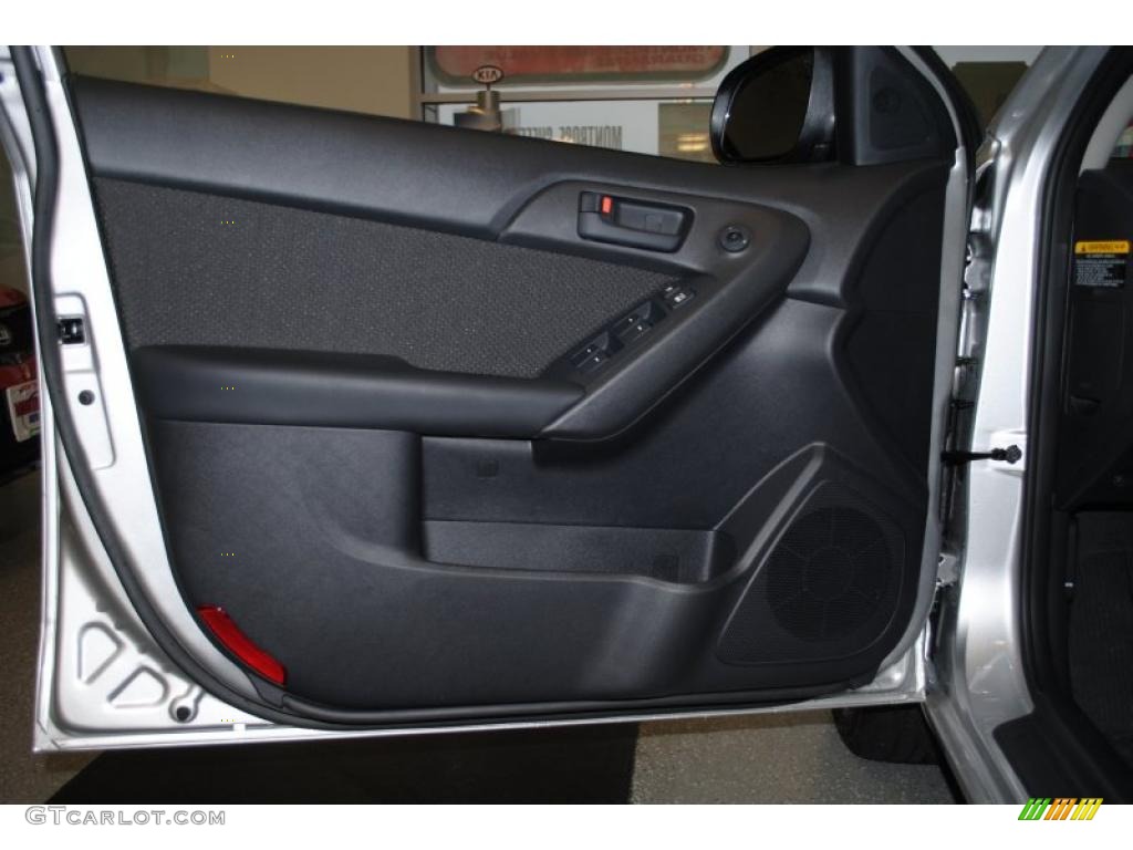 2011 Kia Forte EX 5 Door Black Door Panel Photo #38814836