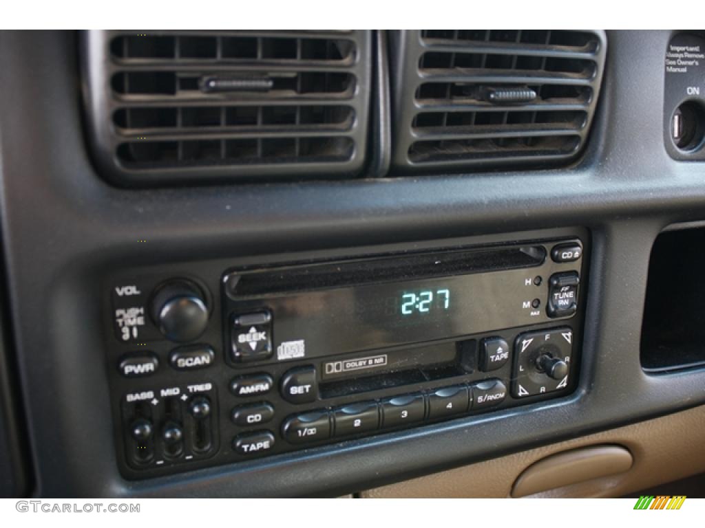 1999 Dodge Ram 1500 Sport Extended Cab 4x4 Controls Photo #38815524