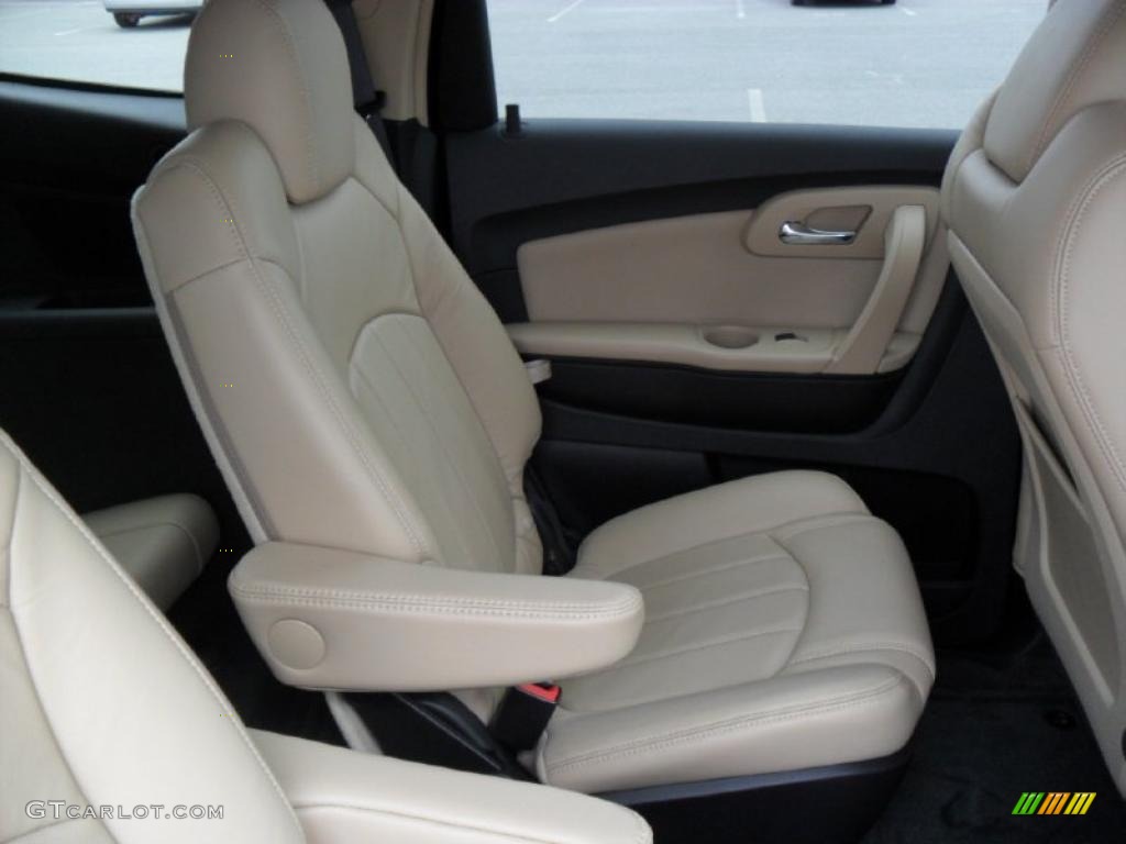 Cashmere/Ebony Interior 2009 Chevrolet Traverse LTZ Photo #38815592