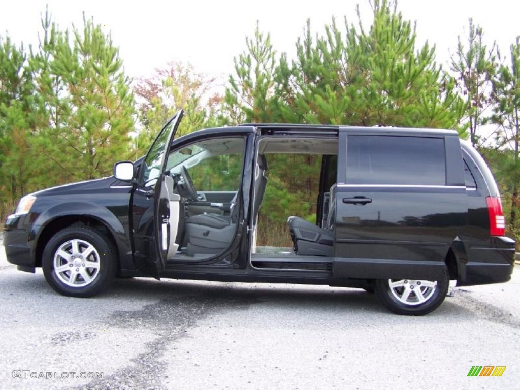 2008 Town & Country Touring Signature Series - Brilliant Black Crystal Pearlcoat / Medium Slate Gray/Light Shale photo #14