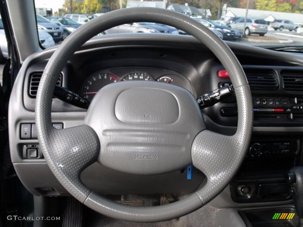 2000 Suzuki Grand Vitara JLX 4x4 Gray Steering Wheel Photo #38818136