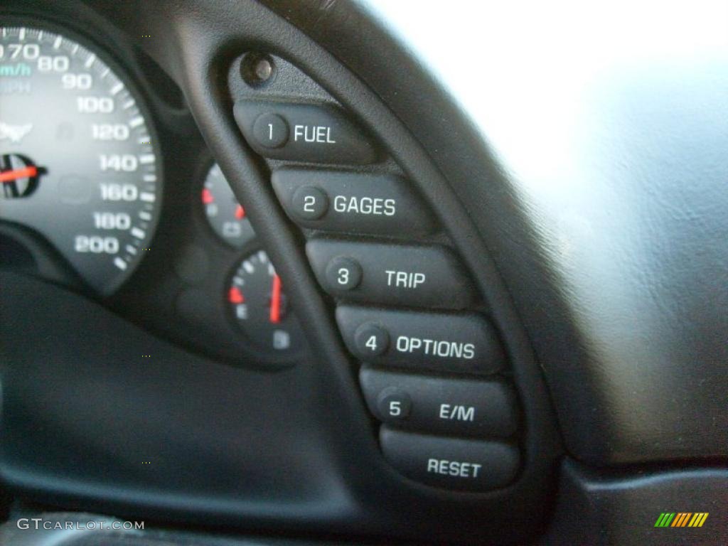 2003 Chevrolet Corvette Convertible Controls Photo #38820052