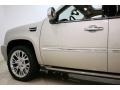 Quicksilver - Escalade EXT AWD Photo No. 33