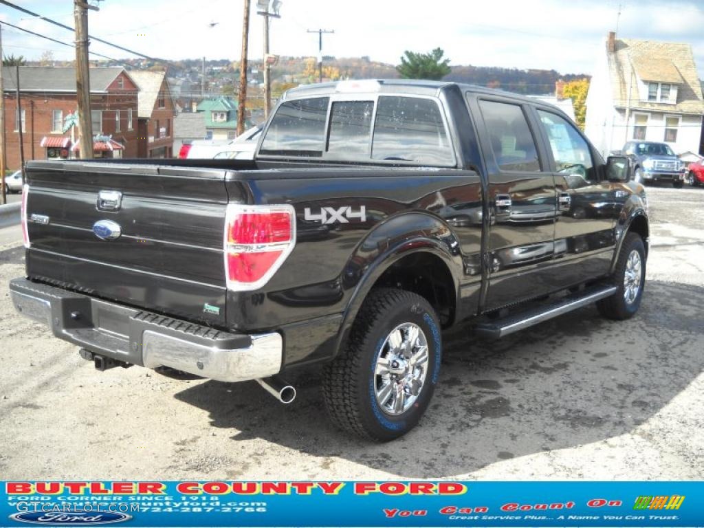 2010 F150 Lariat SuperCrew 4x4 - Tuxedo Black / Black photo #3