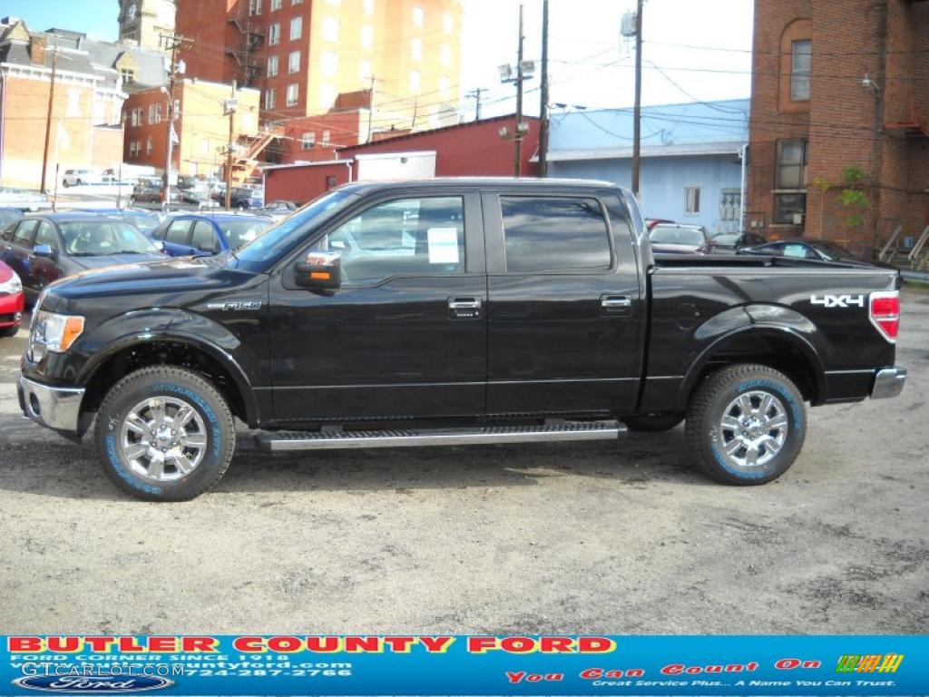 2010 F150 Lariat SuperCrew 4x4 - Tuxedo Black / Black photo #6
