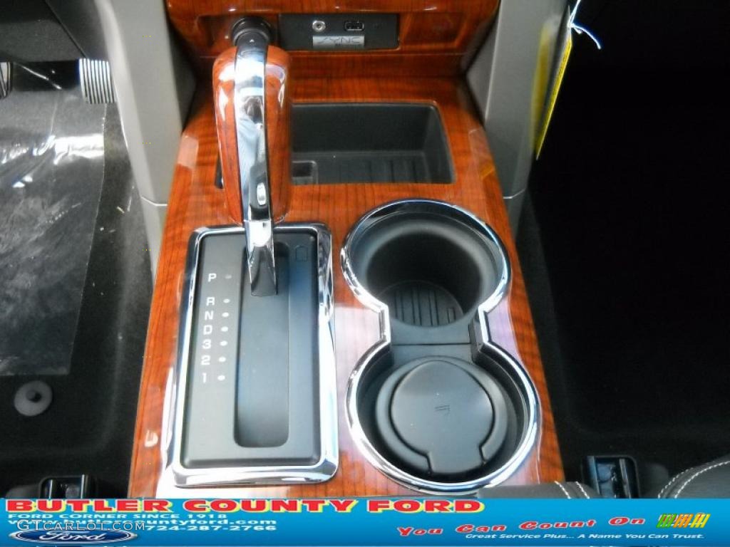 2010 F150 Lariat SuperCrew 4x4 - Tuxedo Black / Black photo #23