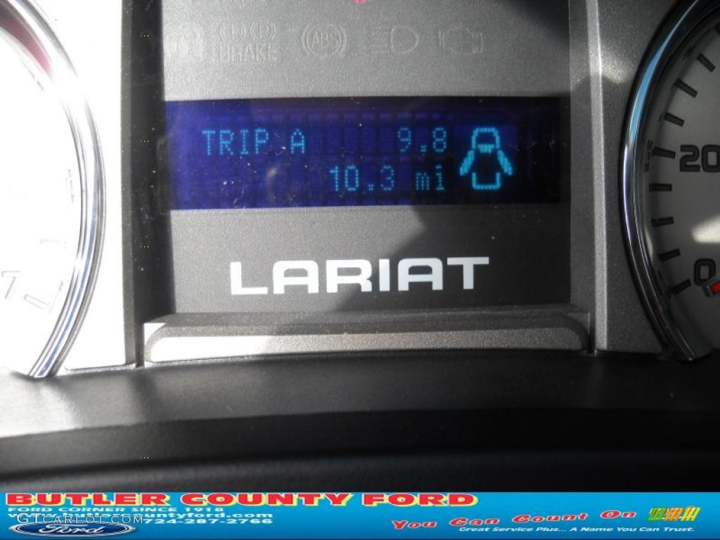 2010 F150 Lariat SuperCrew 4x4 - Tuxedo Black / Black photo #25