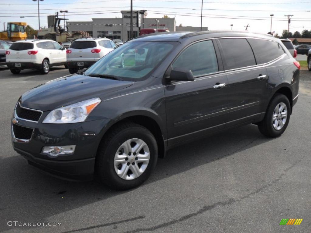 Cyber Gray Metallic Chevrolet Traverse