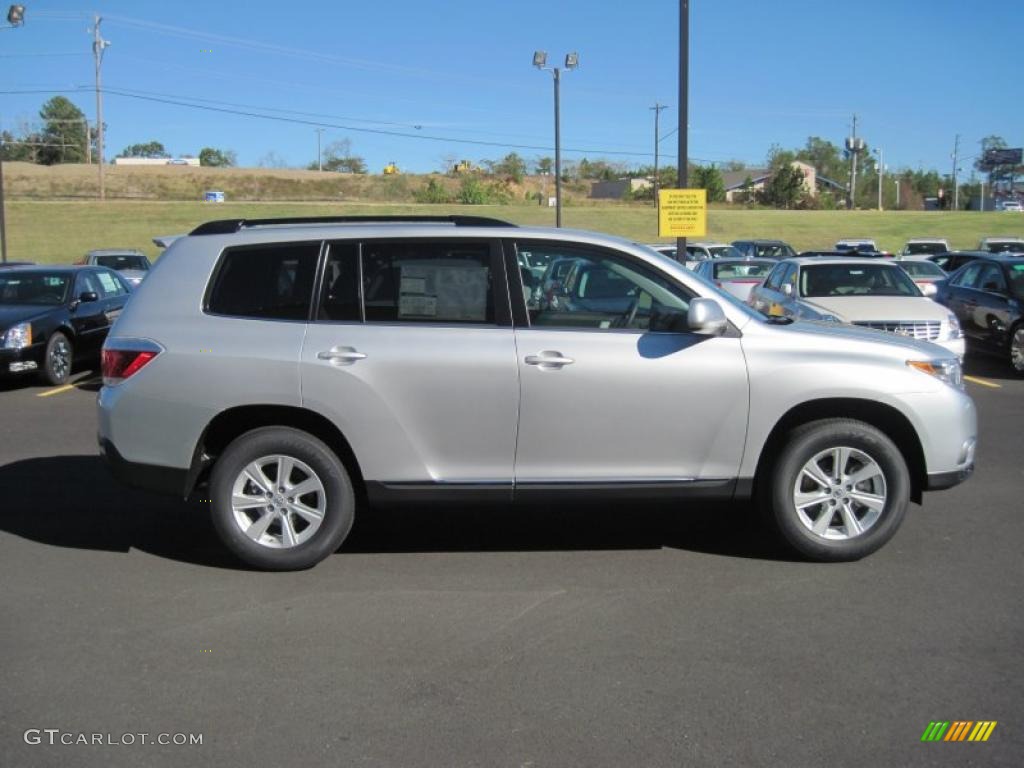 Classic Silver Metallic 2011 Toyota Highlander Standard Highlander Model Exterior Photo #38825052