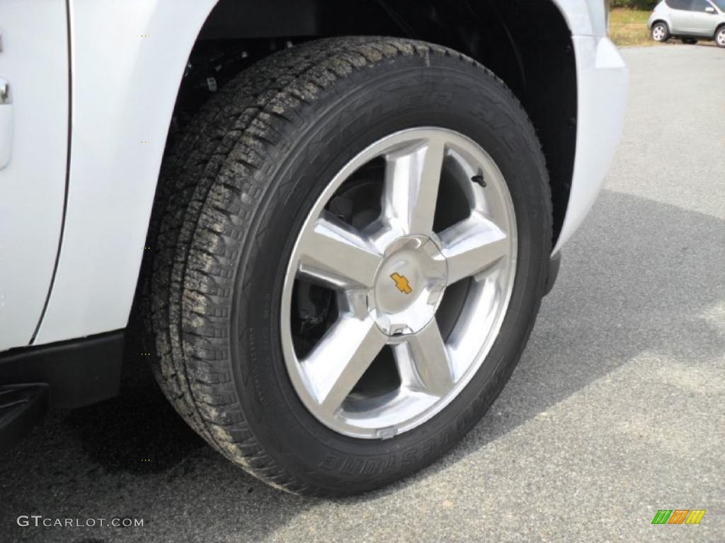 2011 Suburban LTZ 4x4 - Summit White / Light Titanium/Dark Titanium photo #25