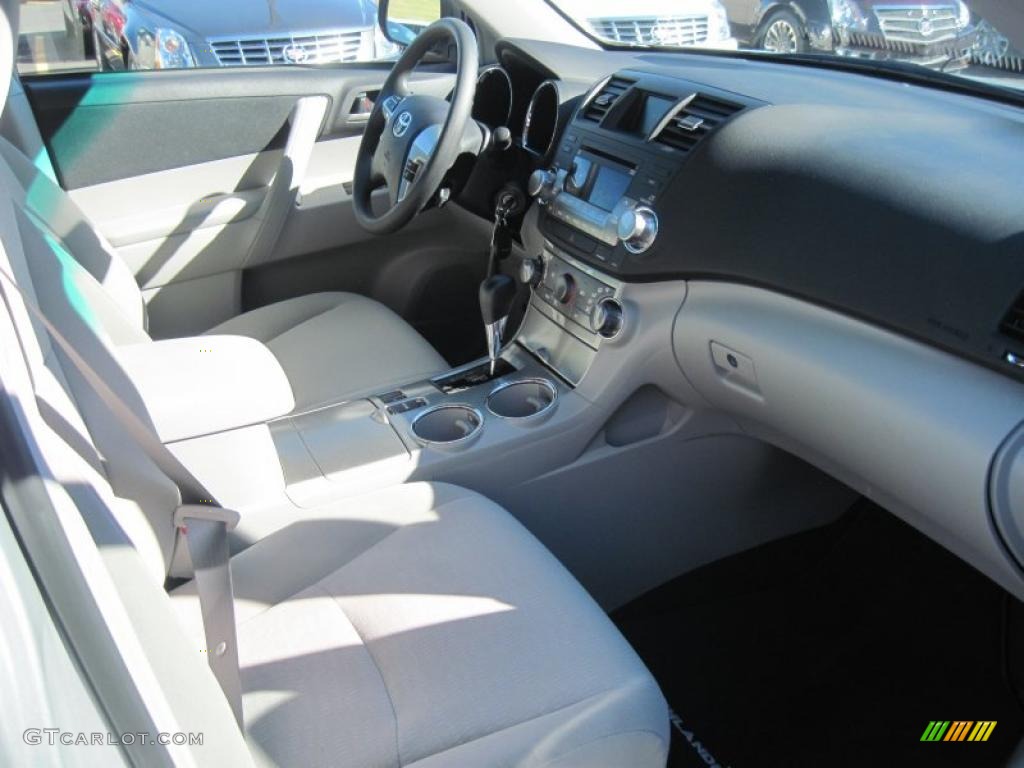 Ash Interior 2011 Toyota Highlander Standard Highlander Model Photo #38825228
