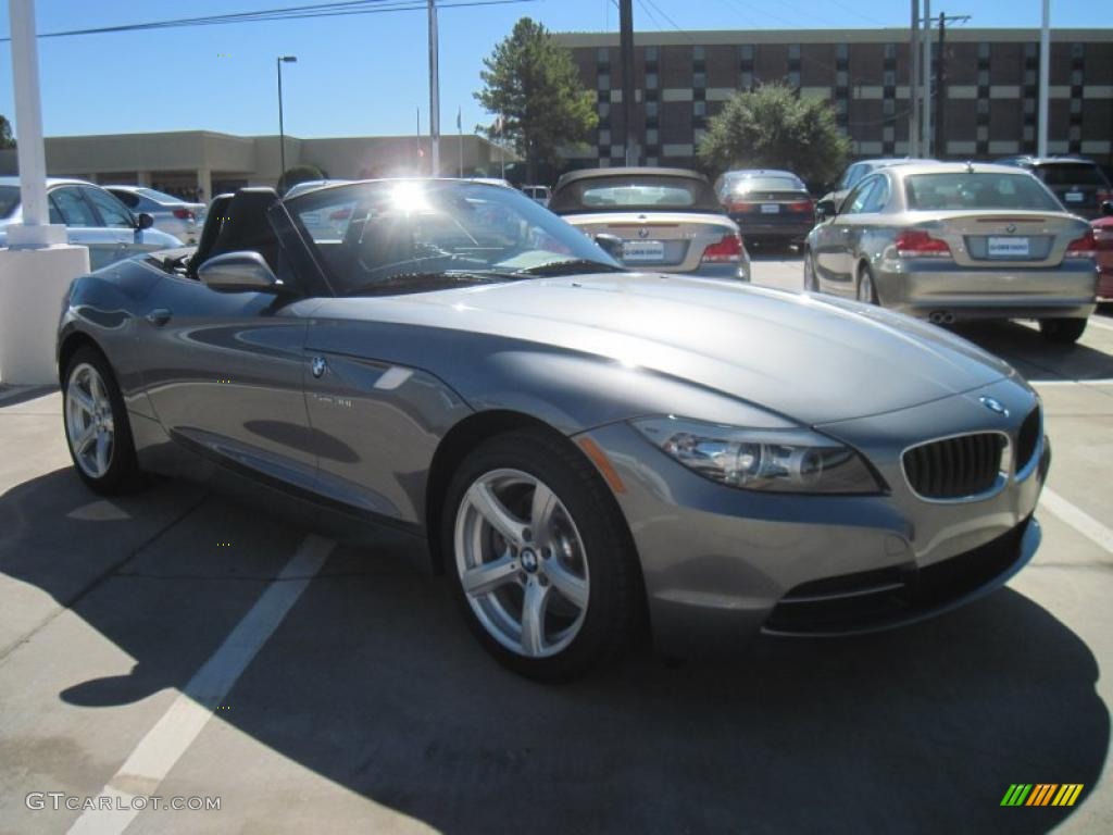 2011 Z4 sDrive30i Roadster - Space Gray Metallic / Black photo #2