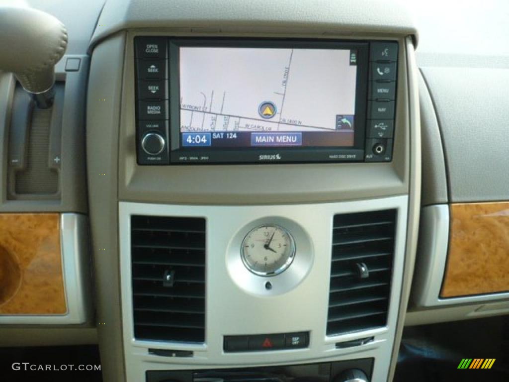 2010 Chrysler Town & Country Limited Navigation Photo #38828375