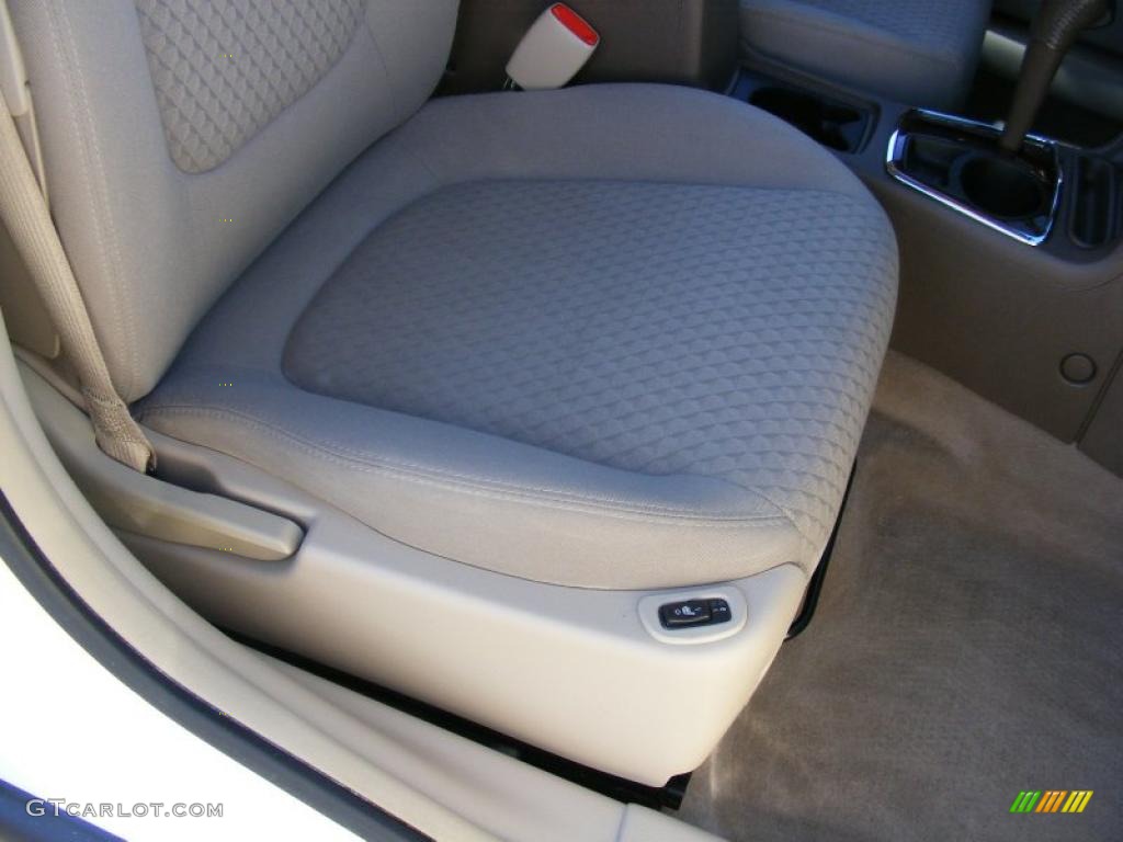 2007 Malibu LT Sedan - White / Cashmere Beige photo #14