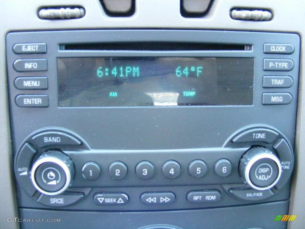 2007 Chevrolet Malibu LT Sedan Controls Photo #38829560