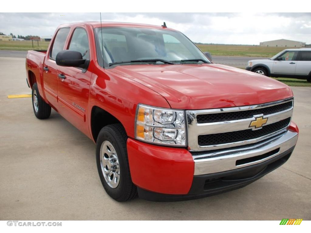 2010 Silverado 1500 LS Crew Cab - Victory Red / Dark Titanium photo #6