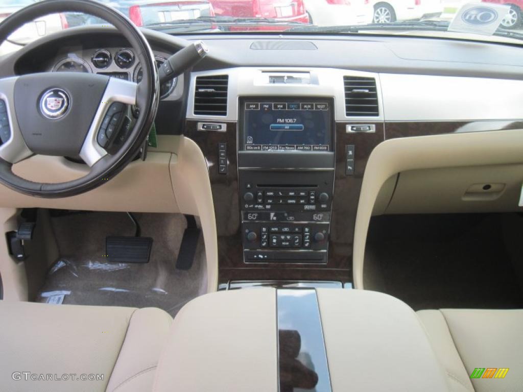 2011 Cadillac Escalade Luxury Cashmere/Cocoa Dashboard Photo #38829716