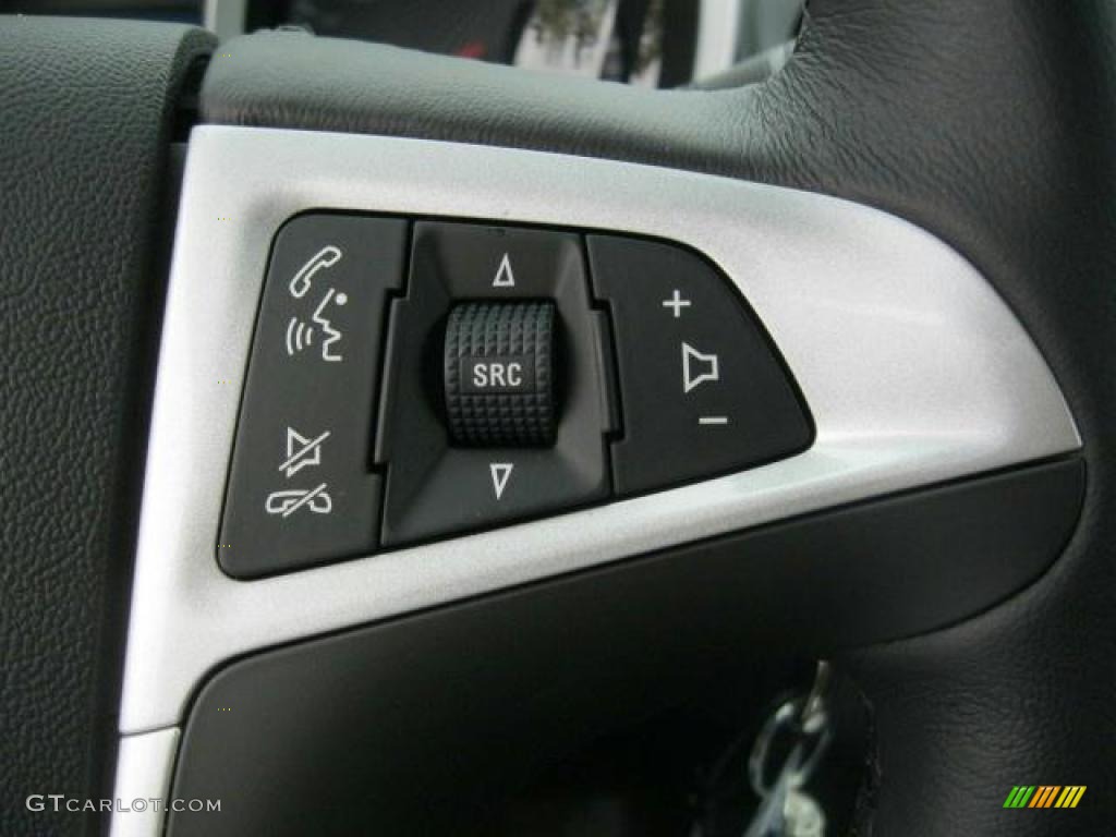 2011 Chevrolet Equinox LT Controls Photo #38831044