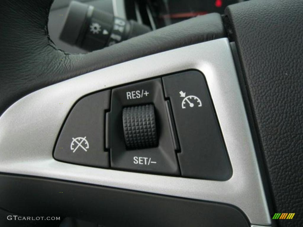 2011 Chevrolet Equinox LT Controls Photo #38831064