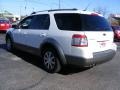 2008 Oxford White Ford Taurus X SEL  photo #3