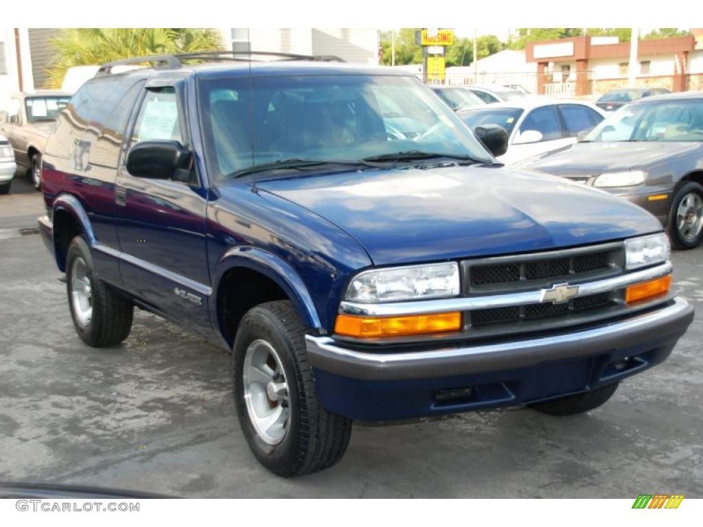 Indigo Blue Metallic 2001 Chevrolet Blazer LS Exterior Photo #38833416