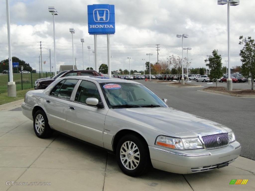 2004 Grand Marquis LS - Silver Birch Metallic / Light Flint photo #2