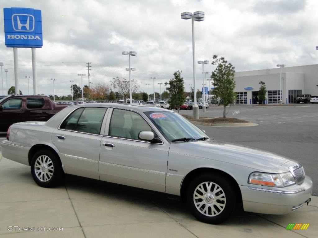 2004 Grand Marquis LS - Silver Birch Metallic / Light Flint photo #3