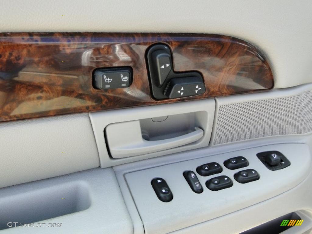 2004 Grand Marquis LS - Silver Birch Metallic / Light Flint photo #18