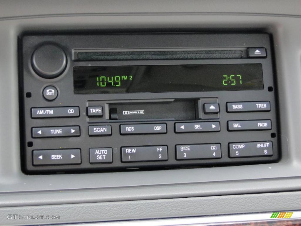 2004 Mercury Grand Marquis LS Controls Photo #38834004