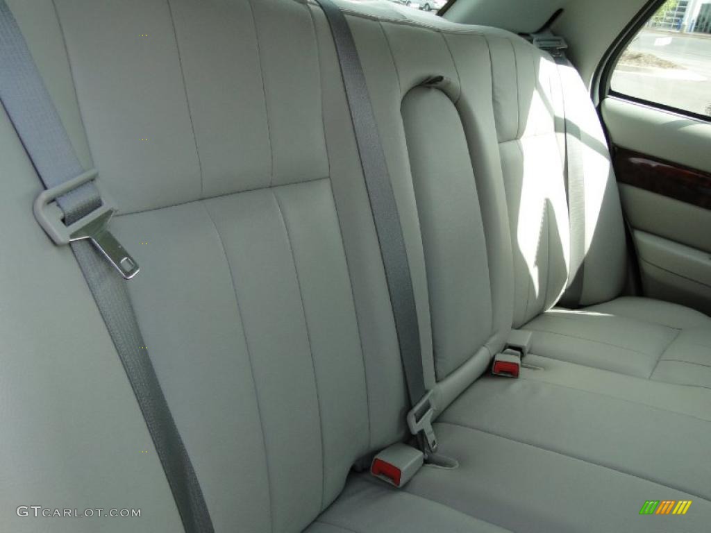 2004 Grand Marquis LS - Silver Birch Metallic / Light Flint photo #34