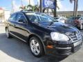 Black - Jetta SE Sedan Photo No. 1