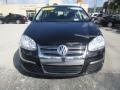 Black - Jetta SE Sedan Photo No. 8