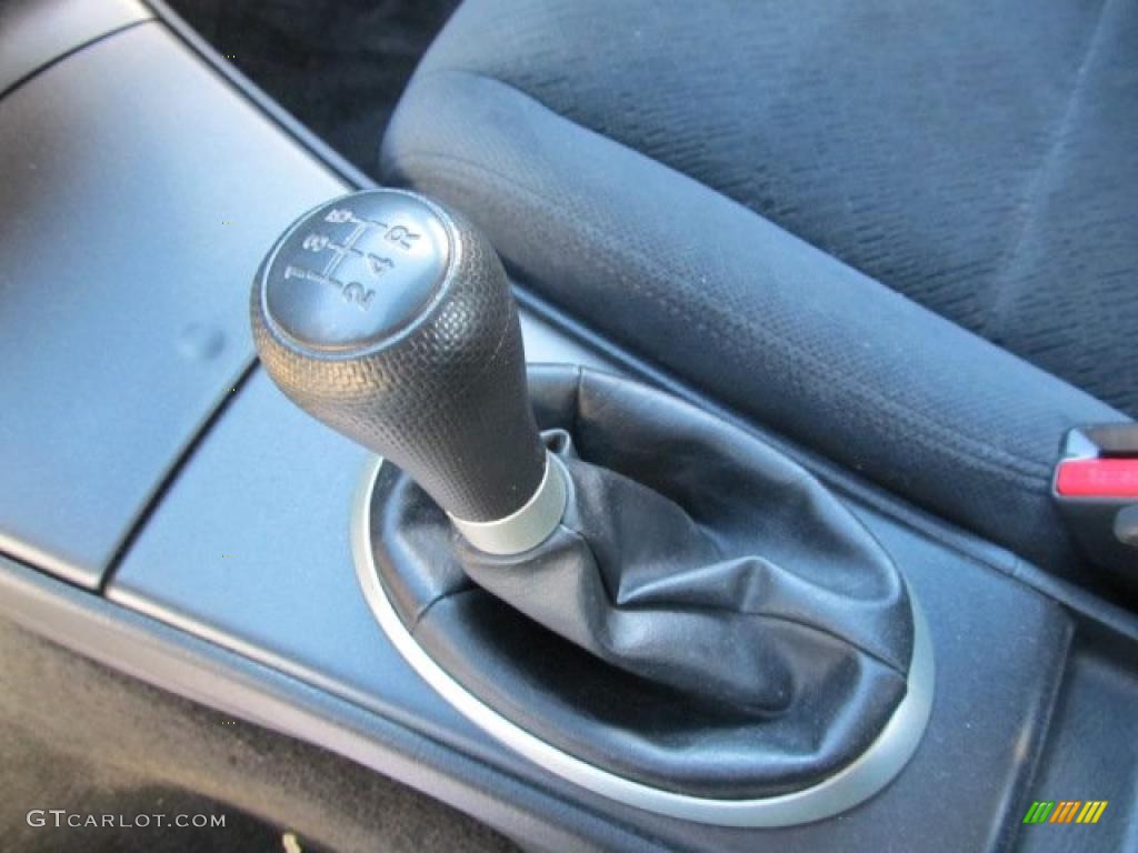 2005 Honda Civic LX Coupe 5 Speed Manual Transmission Photo #38836020