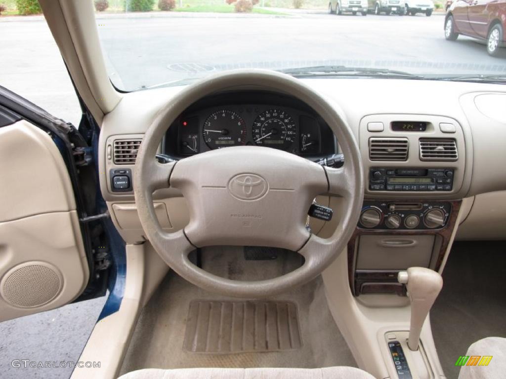 Gray Interior 1998 Toyota Corolla Le Photo 38837742