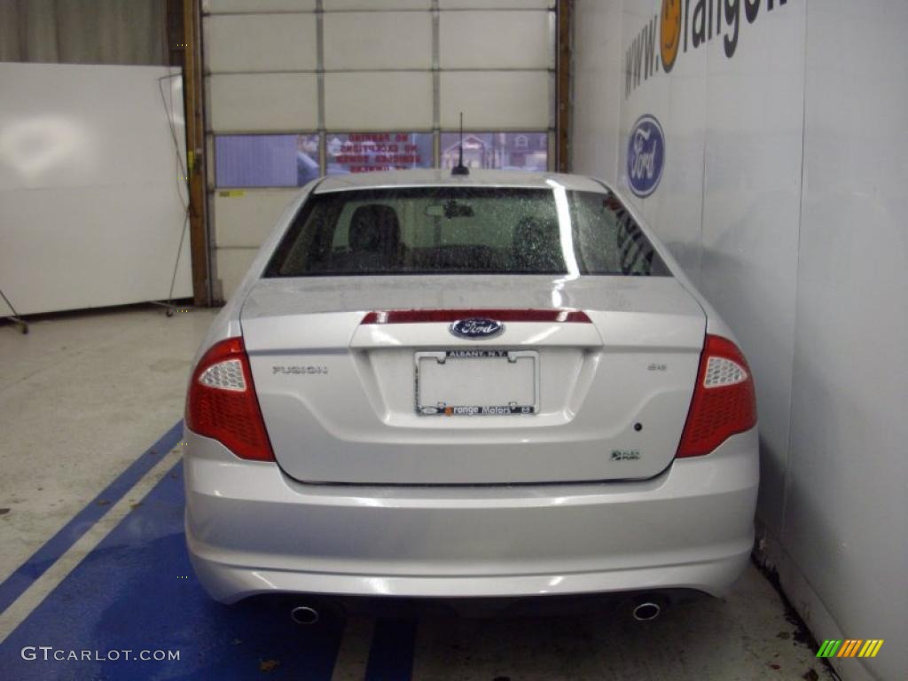 2010 Fusion SE V6 - Brilliant Silver Metallic / Charcoal Black photo #4