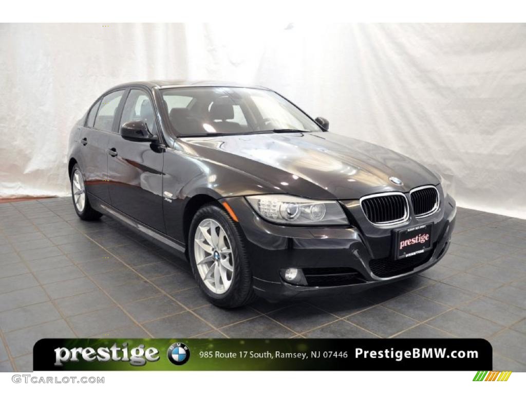 2010 3 Series 328i xDrive Sedan - Black Sapphire Metallic / Black photo #7