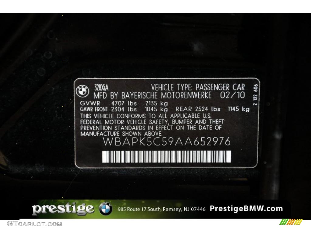 2010 3 Series 328i xDrive Sedan - Black Sapphire Metallic / Black photo #17