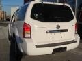 2008 Avalanche White Nissan Pathfinder SE 4x4  photo #7