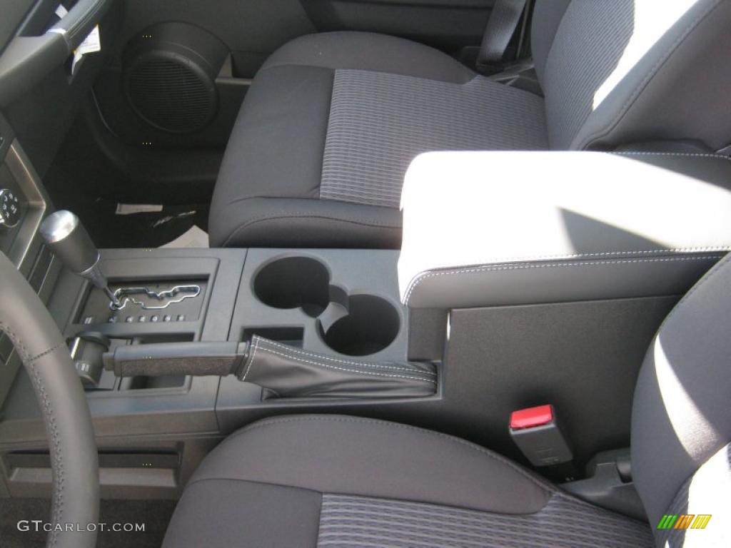 Dark Slate Gray Interior 2011 Jeep Liberty Renegade 4x4 Photo #38844988