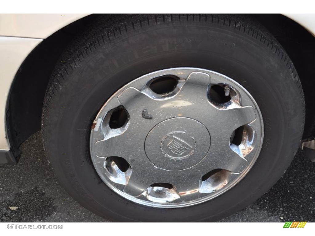 2002 Cadillac DeVille DHS Wheel Photo #38847328