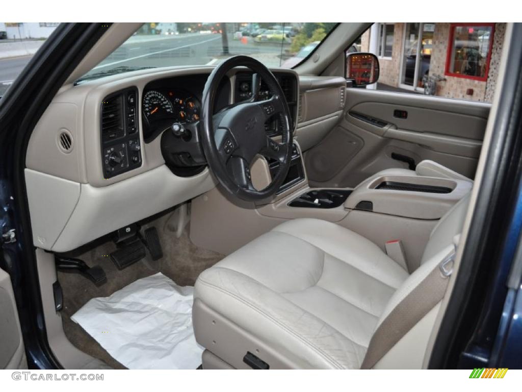 2005 Tahoe LT 4x4 - Dark Blue Metallic / Tan/Neutral photo #5