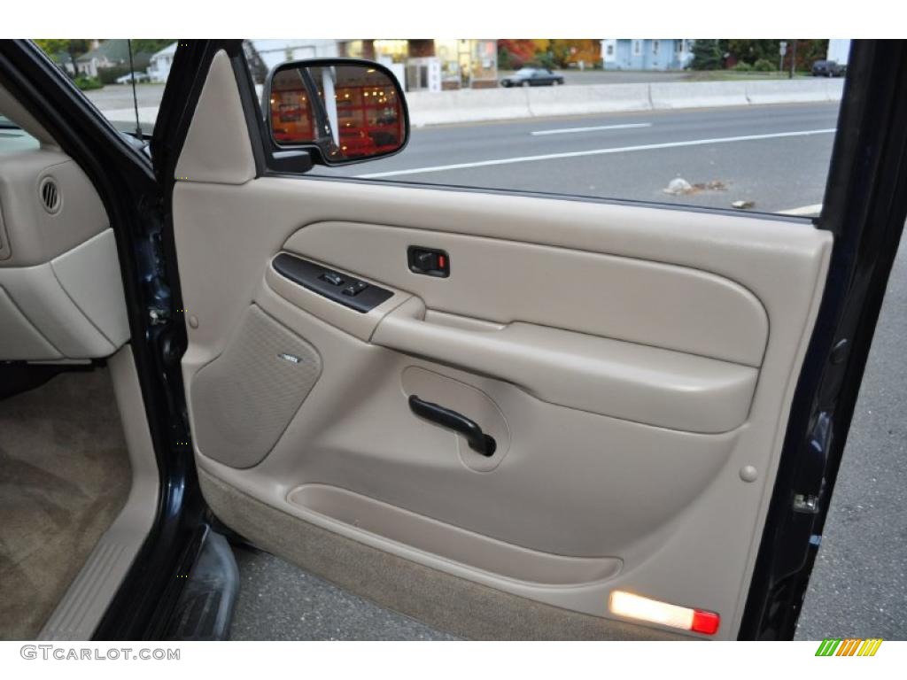 2005 Tahoe LT 4x4 - Dark Blue Metallic / Tan/Neutral photo #21